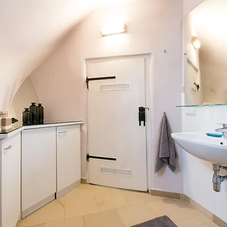 Apartment Stairway To Heaven By Welcome2vienna Vienna