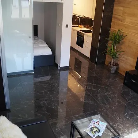 Apartment Supreme Studio