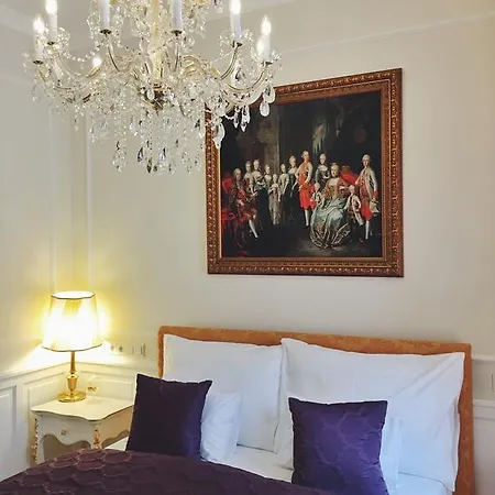 Imperium - Experience The Luxurious In Center Apartment