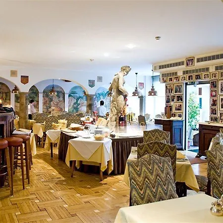 Hotel Royal 4*