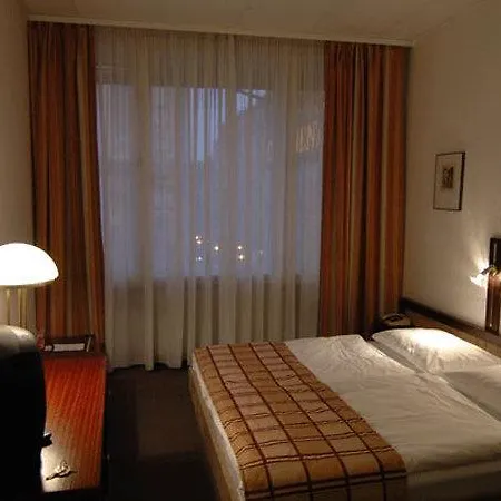 Continental 4* Viena