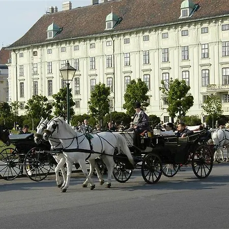 Hotel Artist Boutique 4*