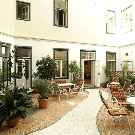 Westbahn Hotel 3*