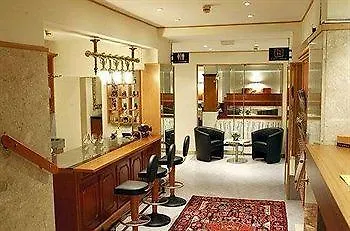 Carina Hotel