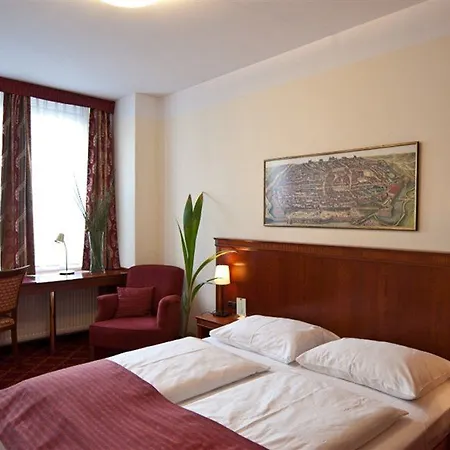 Hotel O11 Boutique 4*
