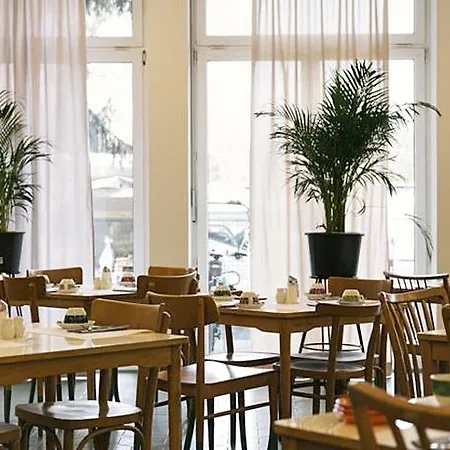 Hotel Magdas 2*