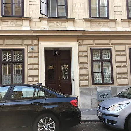 Heart Of Harmoniegasse Apartment *
