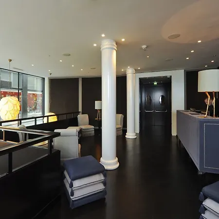 Topazz & Lamee Hotel