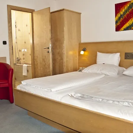Hotel Lenas 3*
