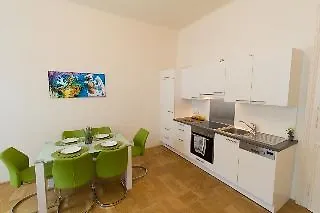 Apartment Checkvienna Lassalleestrasse Vienna