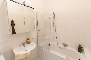 Apartment Checkvienna Lassalleestrasse *