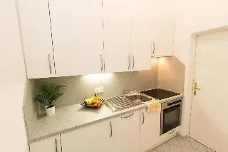 Apartment Checkvienna Lassalleestrasse