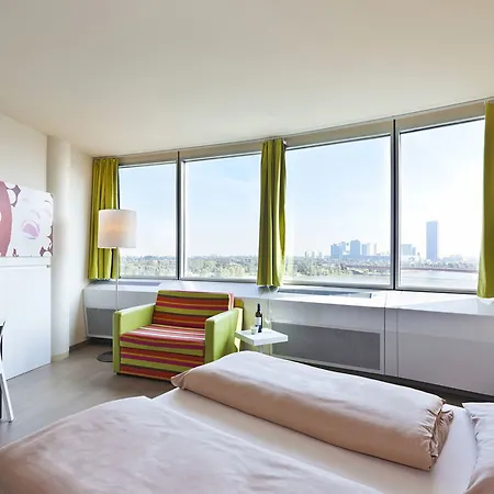 Harry's & Hotel 4*