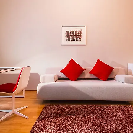 Abieshomes Serviced - Downtown Apartment