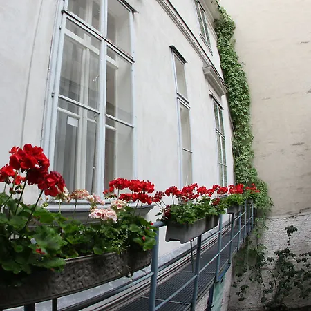 Very Apartments, 5 Min To Center, No Reception Vienna