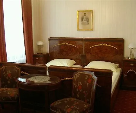 Residenz - Self Check-in 4*