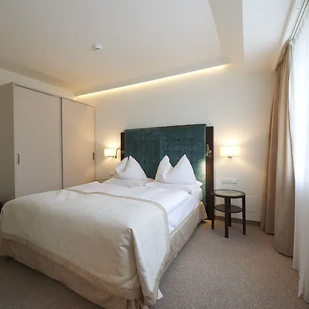 Starlight Salzgries 4* Bécs