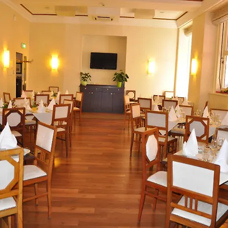 Hotel Graben 4*