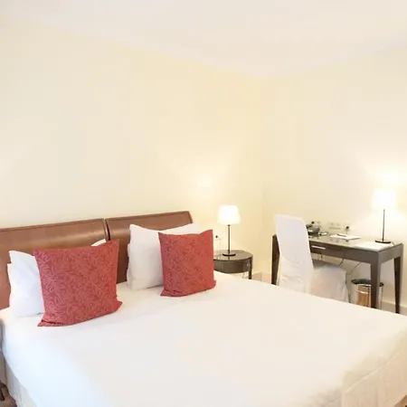 Spiess & Spiess Отель 4*
