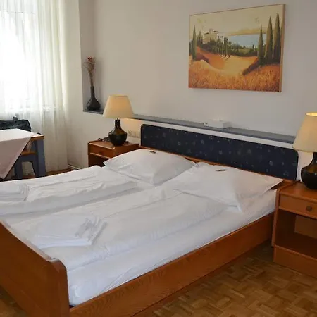 Anna Hotel