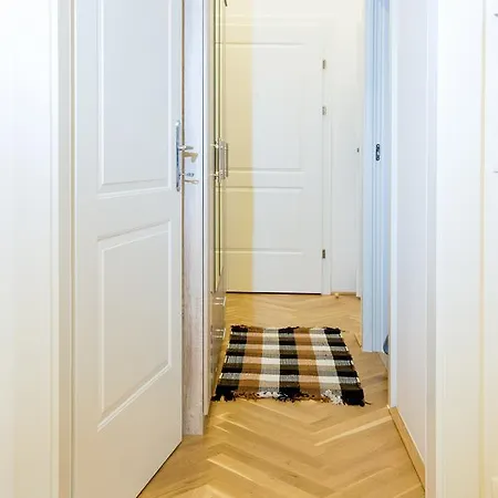 The Barts Apartments - Self Check-In Apartment *