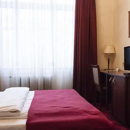 Hotel Furstenhof 3*