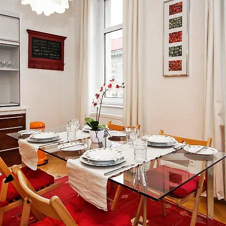 Am Hundsturm Apartment Vienna