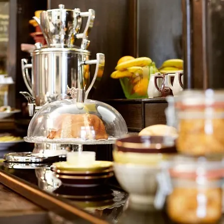 Saint Shermin & Champagne Wien