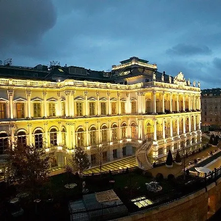 Palais Coburg Hotel