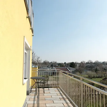Breitenlee 2*