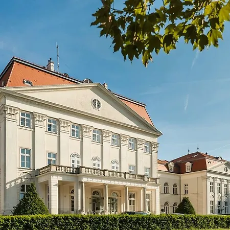 Hotel Austria Trend Schloss Wilhelminenberg 4*