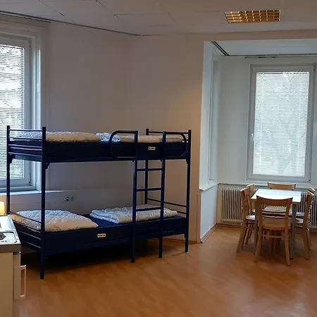 Easyroom - Budget Hostel