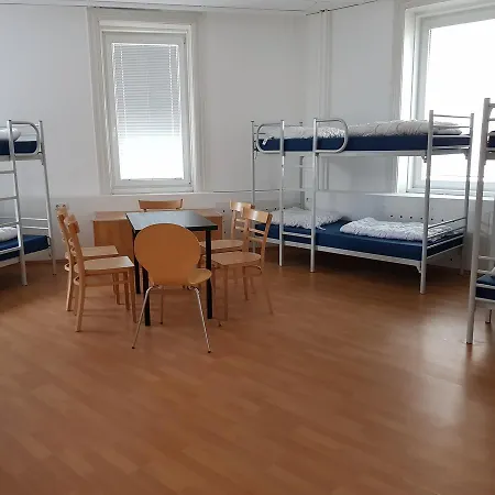 Easyroom - Budget Hostel *