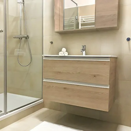 Sky9 Center Apartman *