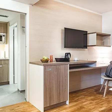 Oliver | Contactless Check-in 3* Viena