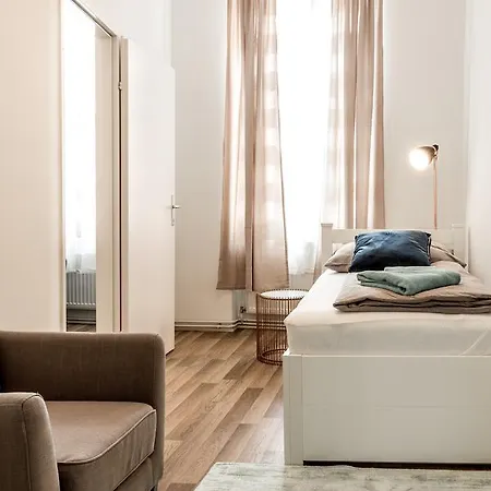 & Business 1120 Apartment
