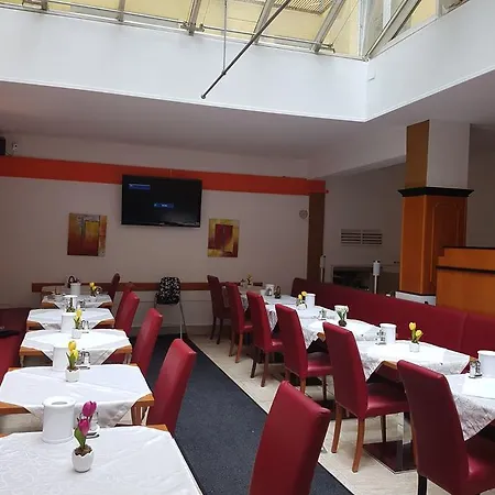 Carina Hotel 3*