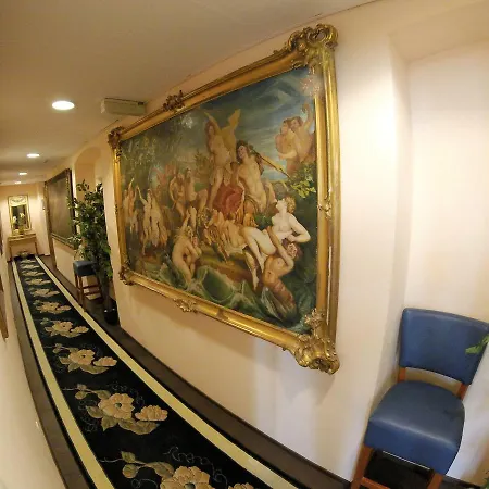 Excellence Hotell 4*