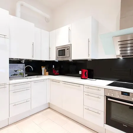 Anna Maria In Citycenter Apartment *