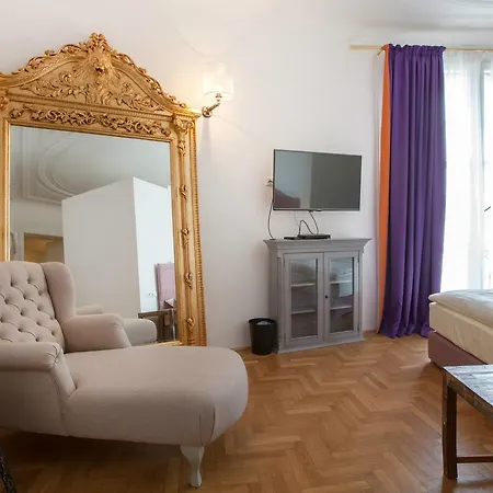Hotel Museum 3*