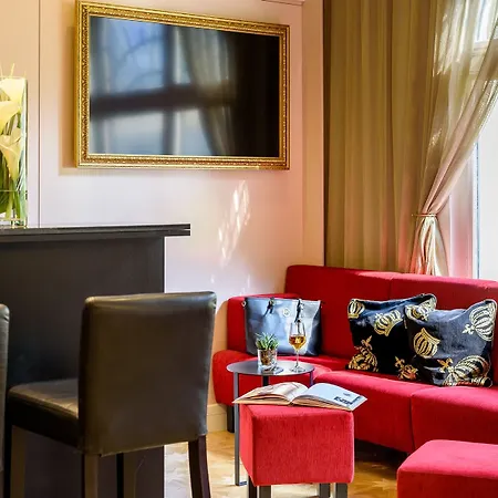 Hotel Josefshof Am Rathaus 4*