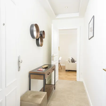 Belvedere De Luxe By Welcome2vienna Apartment