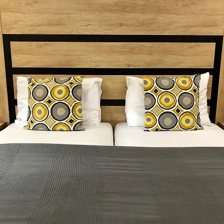 Hotel Cryston 3*