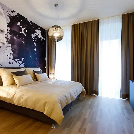 Westside - Contactless Check-in Apartment *