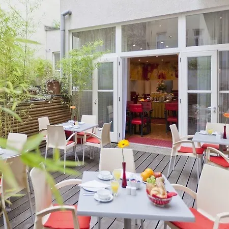 Boltzmann Hotel