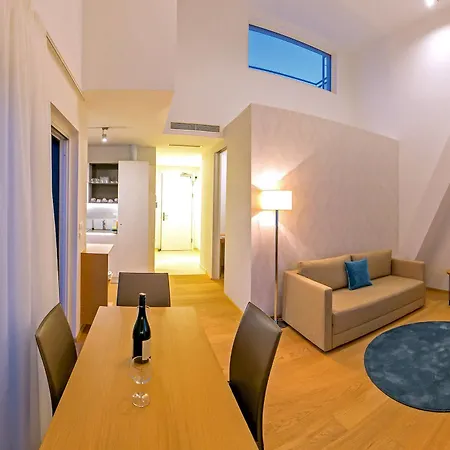 Apartment Getreidemarkt 10 Serviced