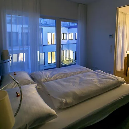 Getreidemarkt 10 Serviced Wien