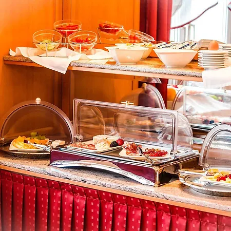 Corvinus - Newly Renovated Wien