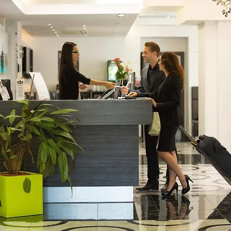 Western Arcadia Hotel Vienne