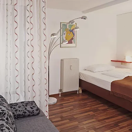 Checkvienna - Apartment *